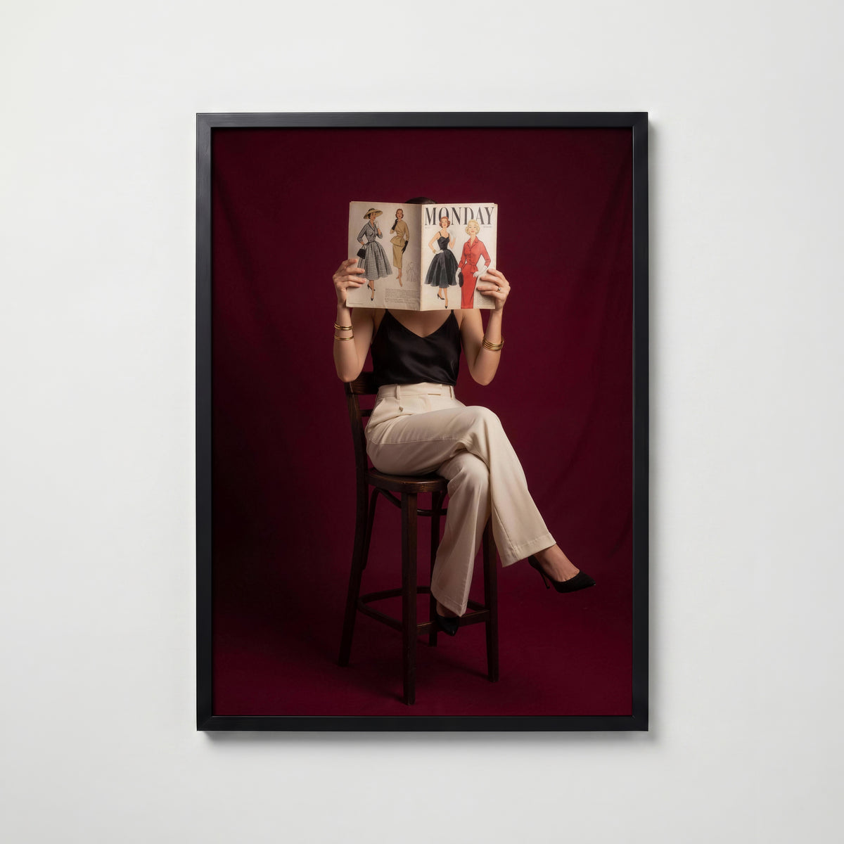 Behind the Pages Poster – svart ram