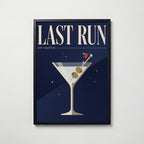 Midnight Olive Run Poster – svart ram