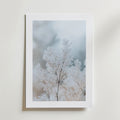 Frozen Branches – stilfullt konsttryck från Bozetto, tryckt på matt finpapper i hög tryckkvalitet