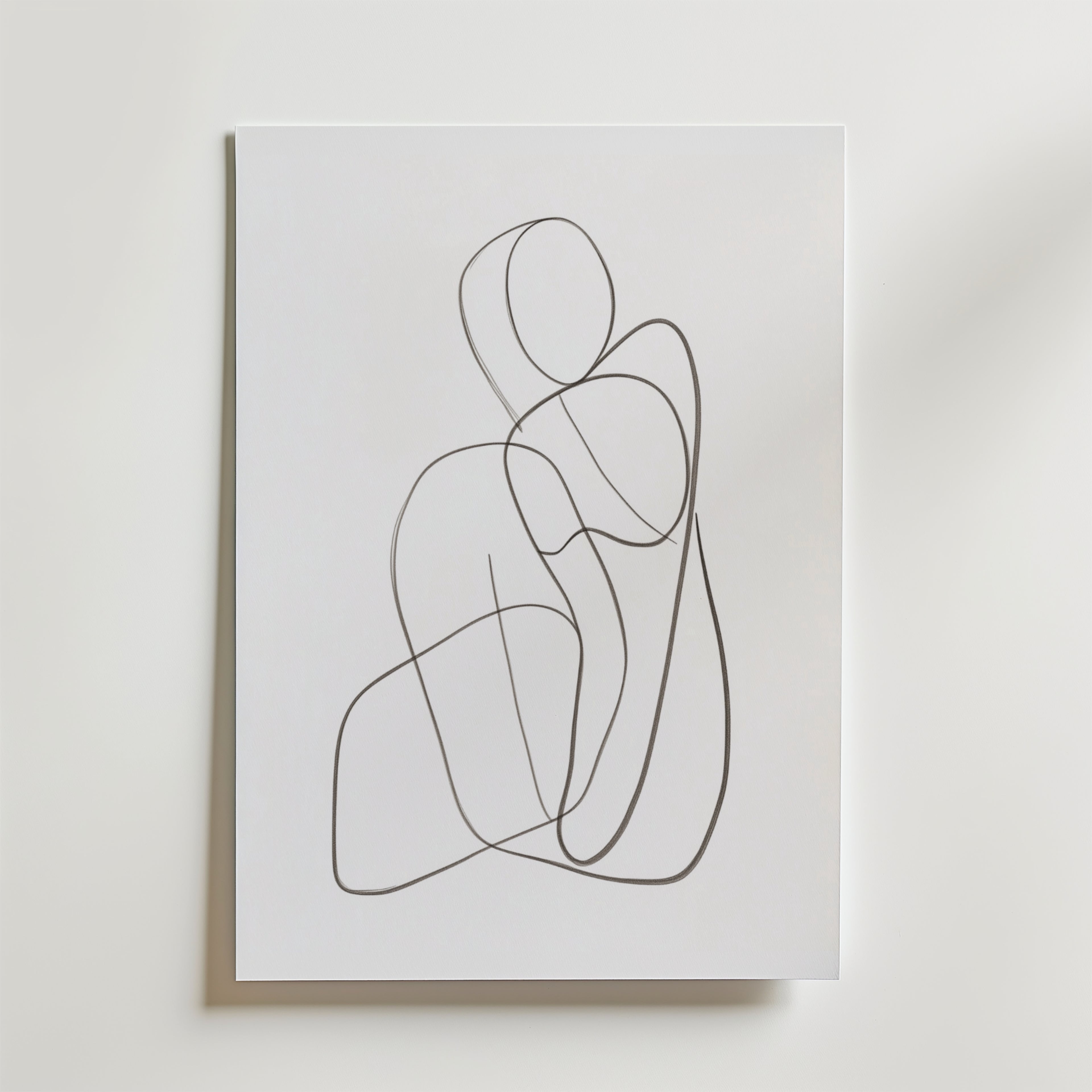 Seated Abstract Figure – stilfullt konsttryck från Bozetto, tryckt på matt finpapper