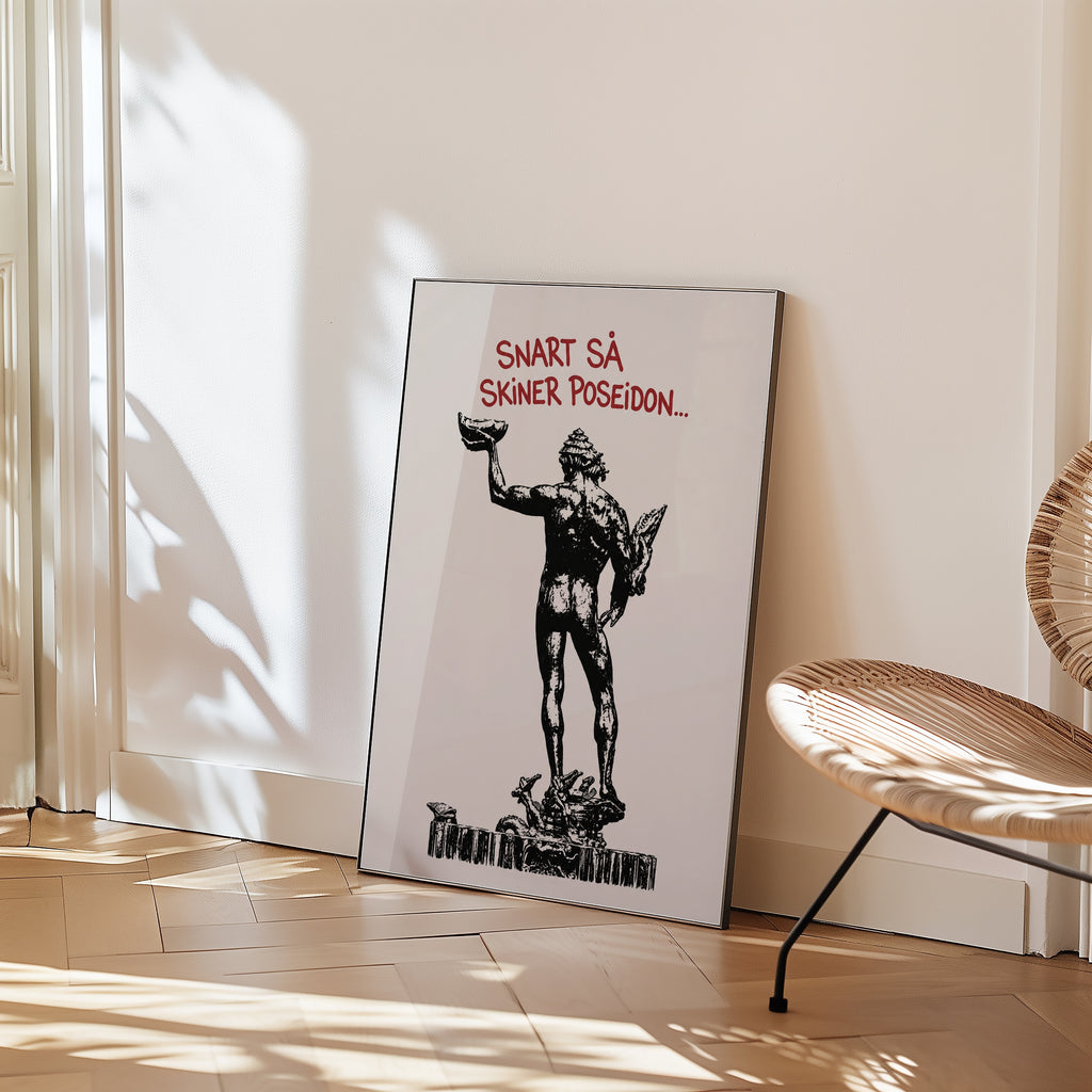Snart Skiner Poseidon Poster – i rum 2