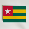 Togo National Flag Poster – modern konst och stilren konsttryck för hemmet hos Bozetto