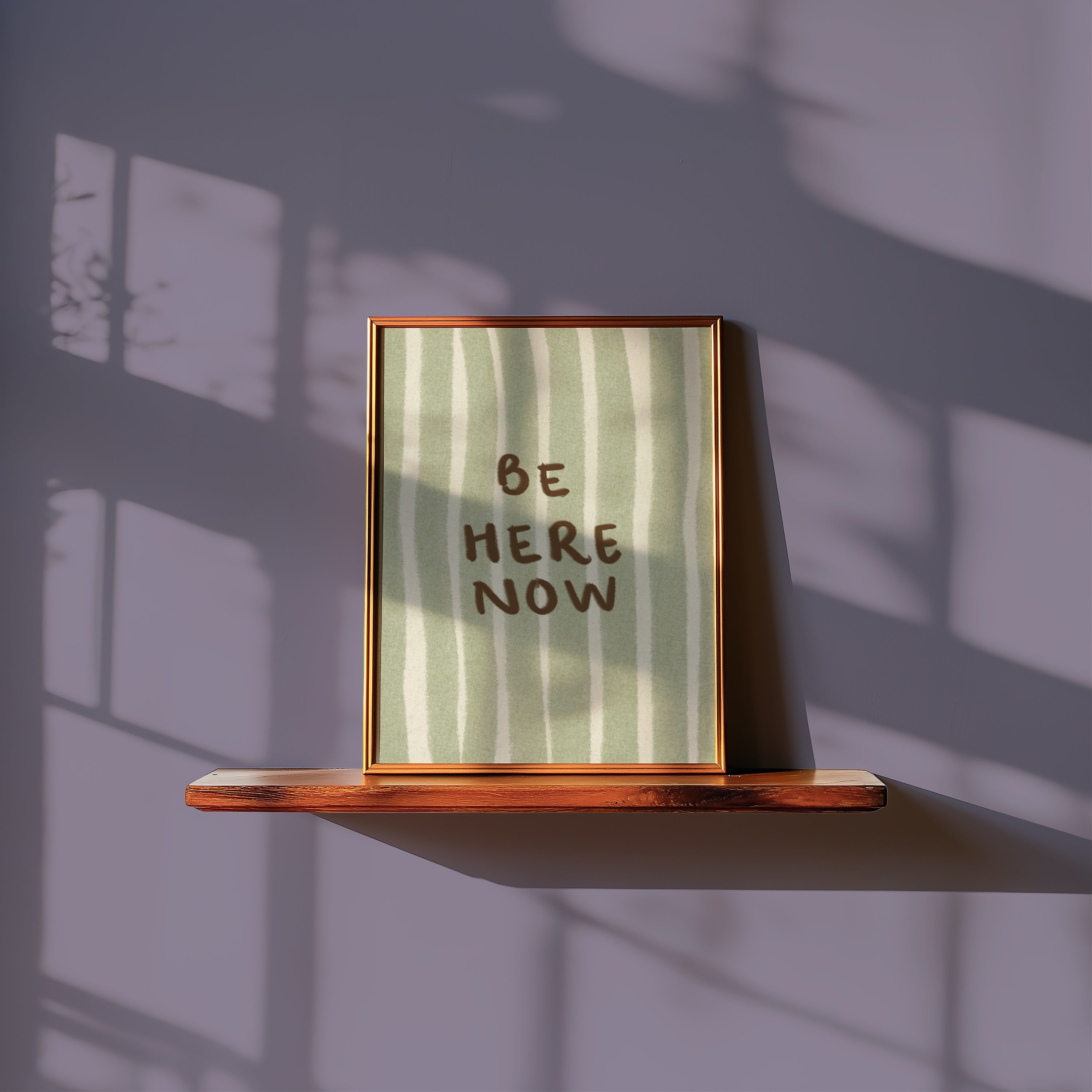 Be Here Now Poster med valnötsram