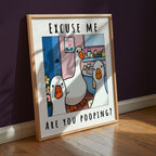 Excuse Me Bathroom Ducks poster i badrum utan passepartout, kant till kant, Bozetto