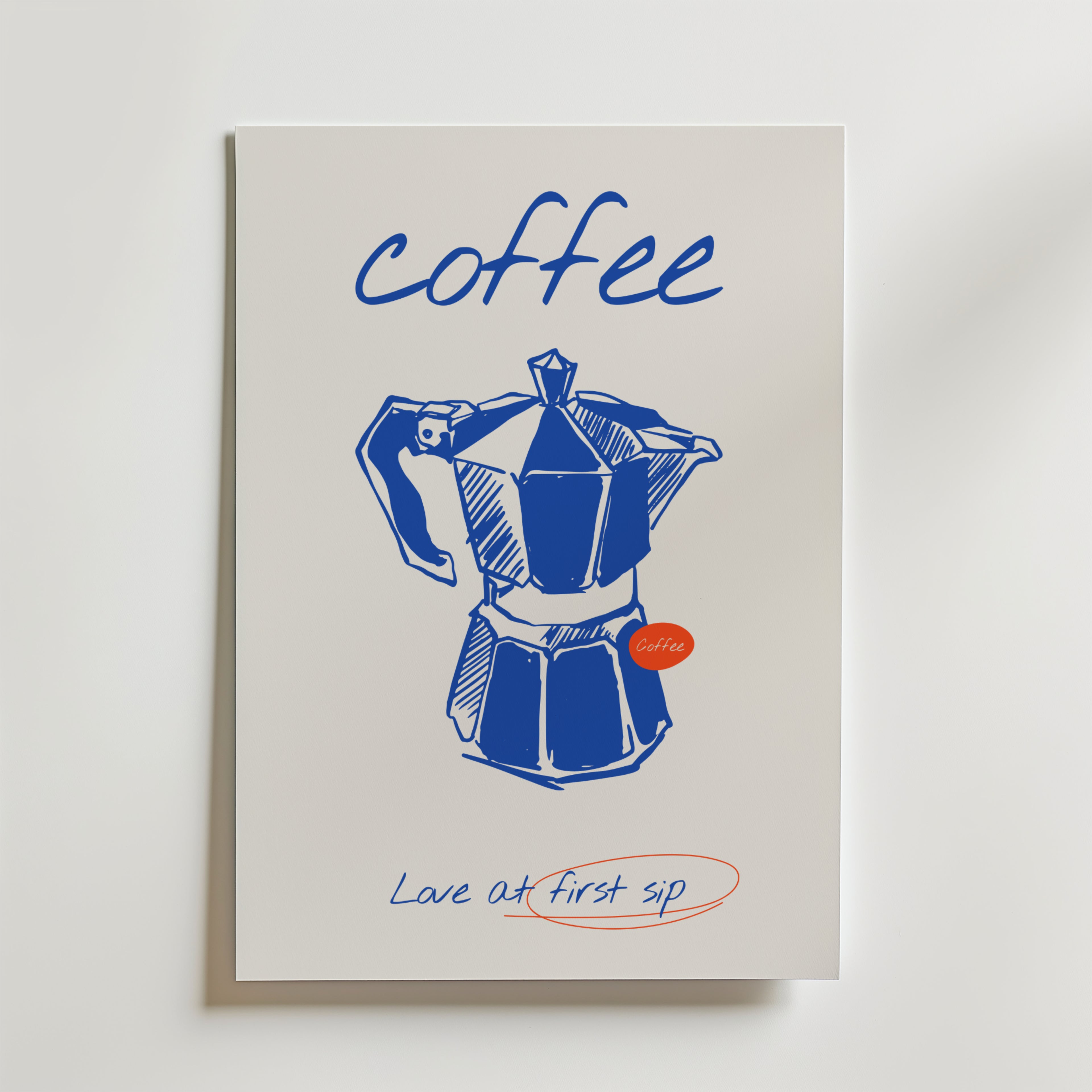 Love At First Coffee Sip – stilfullt konsttryck från Bozetto, tryckt på matt finpapper
