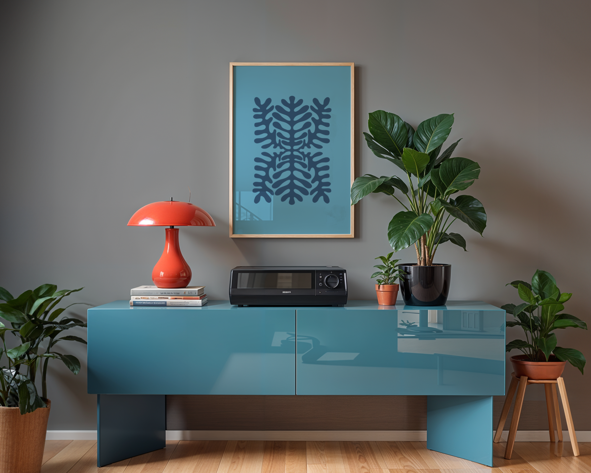 Mockup av Deep Blue Symmetry affisch på vägg – köp enkelt hos Bozetto i hög kvalitet