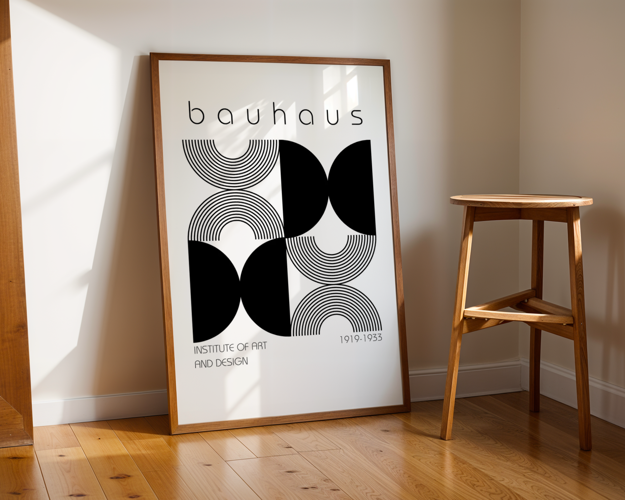 Mockup av Bauhaus Monochrome Pattern affisch på vägg – köp enkelt hos Bozetto i hög kvalitet