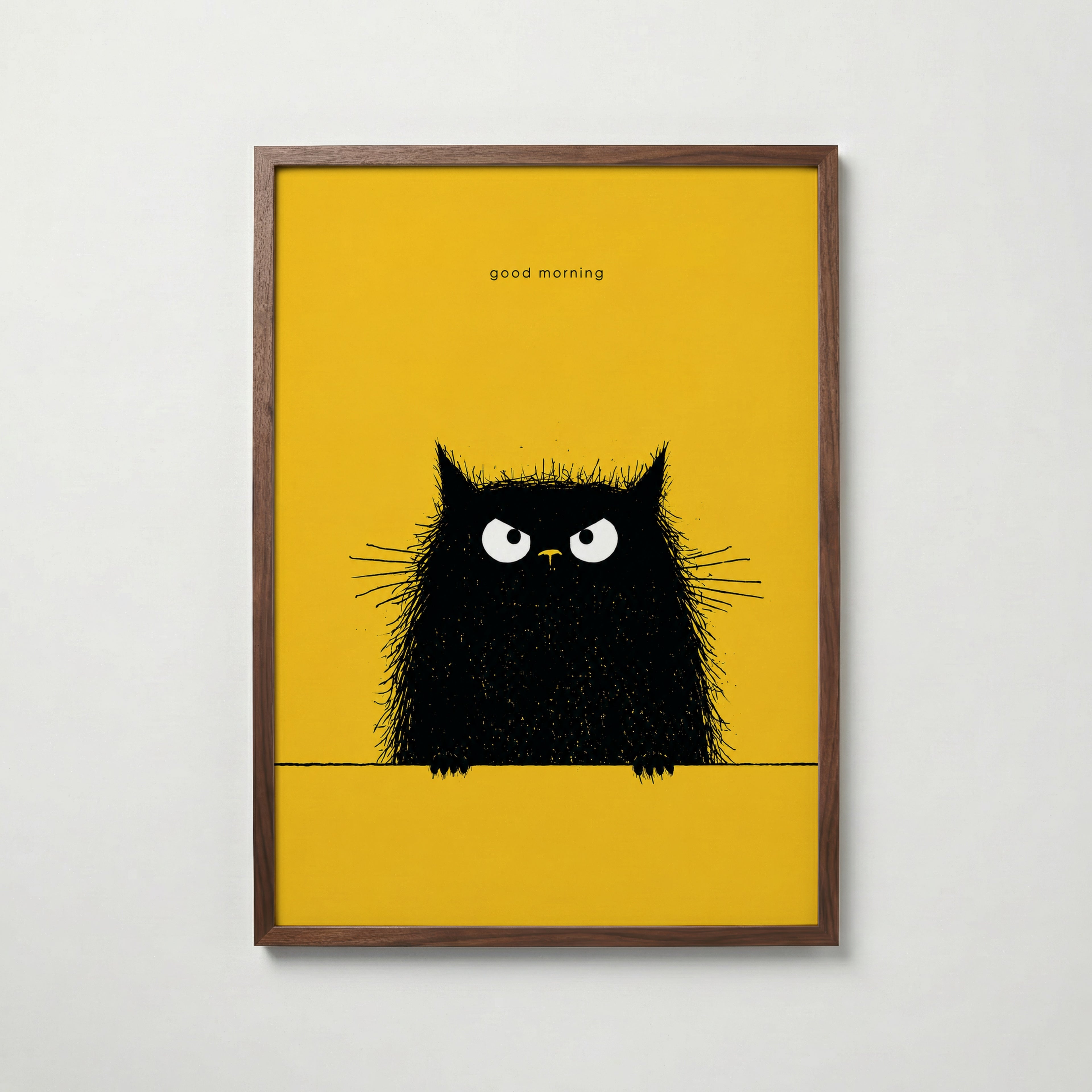 Good Morning Poster – lurvig svart katt på gul bakgrund i valnötsram, konst från Bozetto