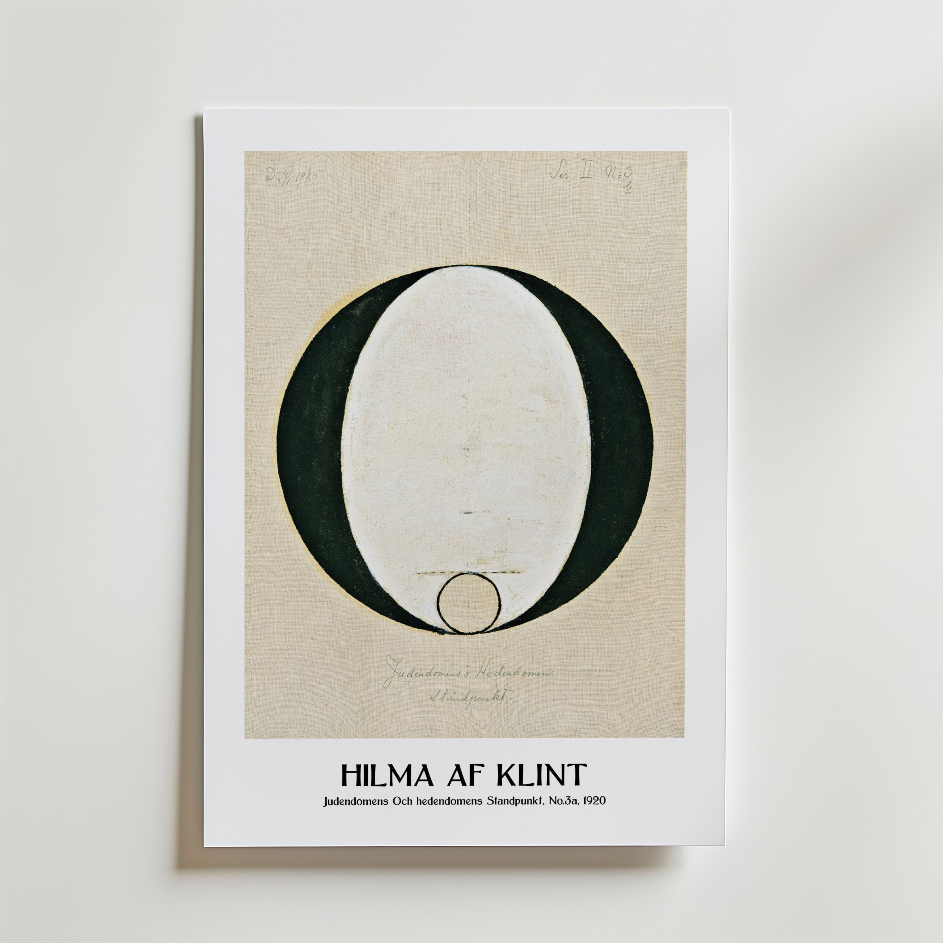 Mockup av Hilma af Klint Judendomens affisch på vägg – köp enkelt hos Bozetto i hög kvalitet