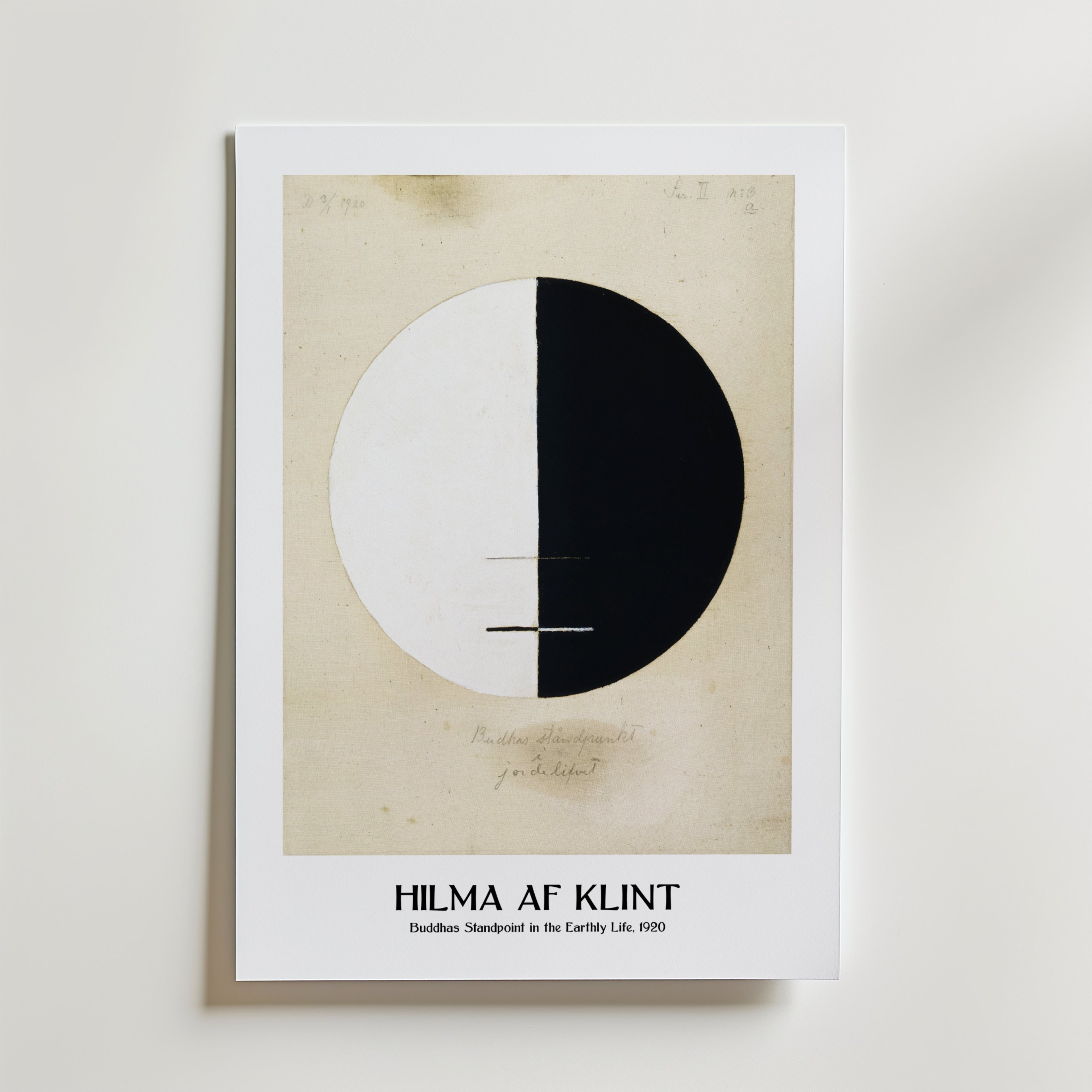 Mockup av Hilma af Klint Buddhas affisch på vägg – köp enkelt hos Bozetto i hög kvalitet