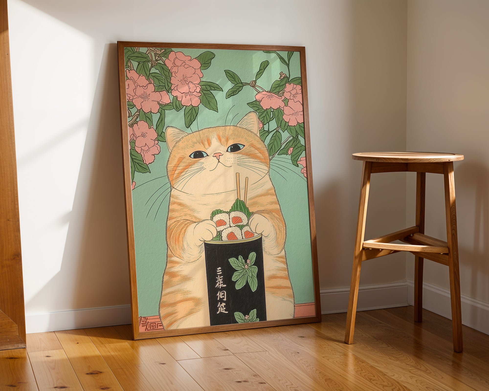 Sushi Roll Cat poster visualiserad på vägg – se rätt storlek med mockup från Bozetto