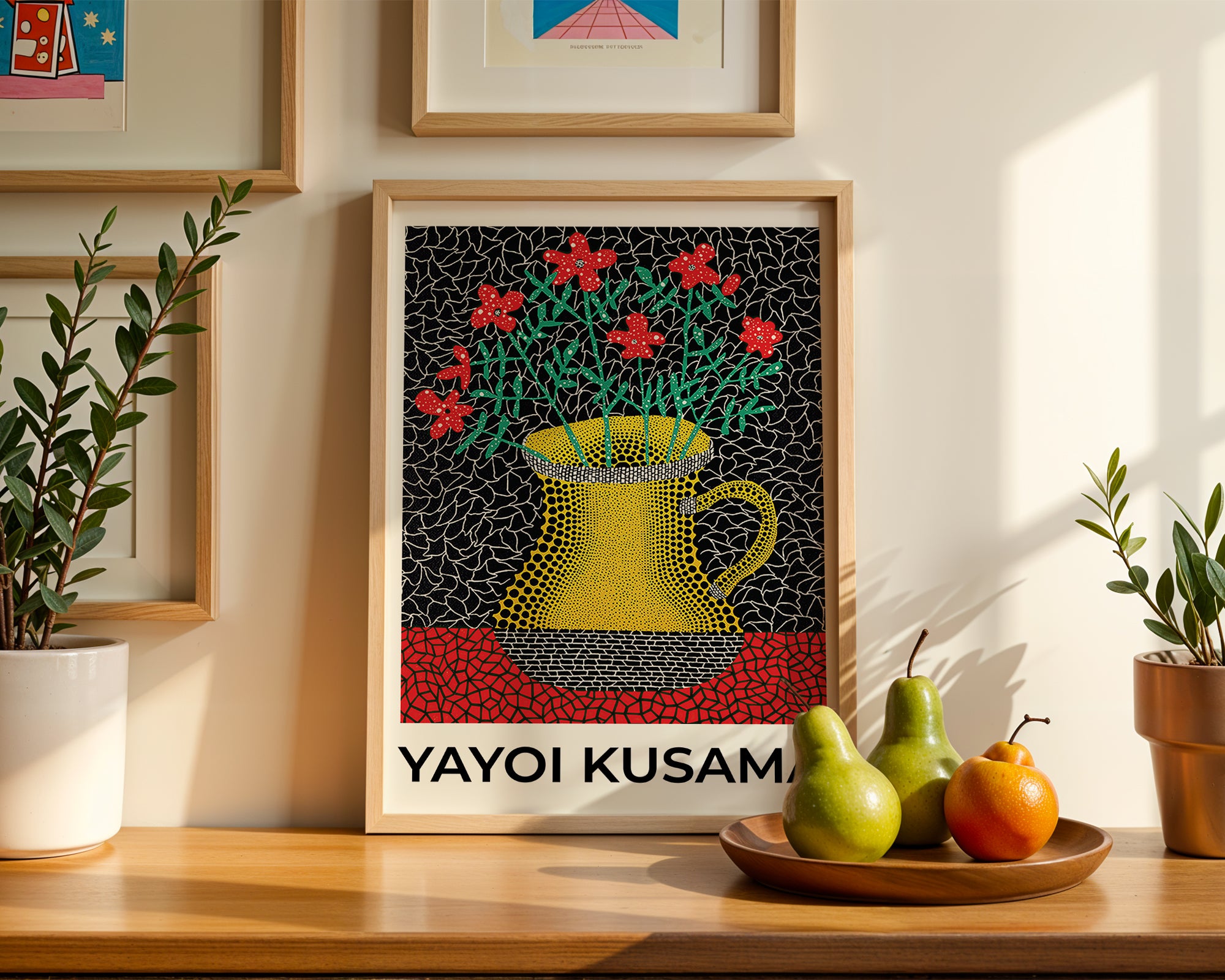 Väggmockup av Yayoi Kusama Pattern Botanist affisch på ljus vägg – Bozetto konsttryck