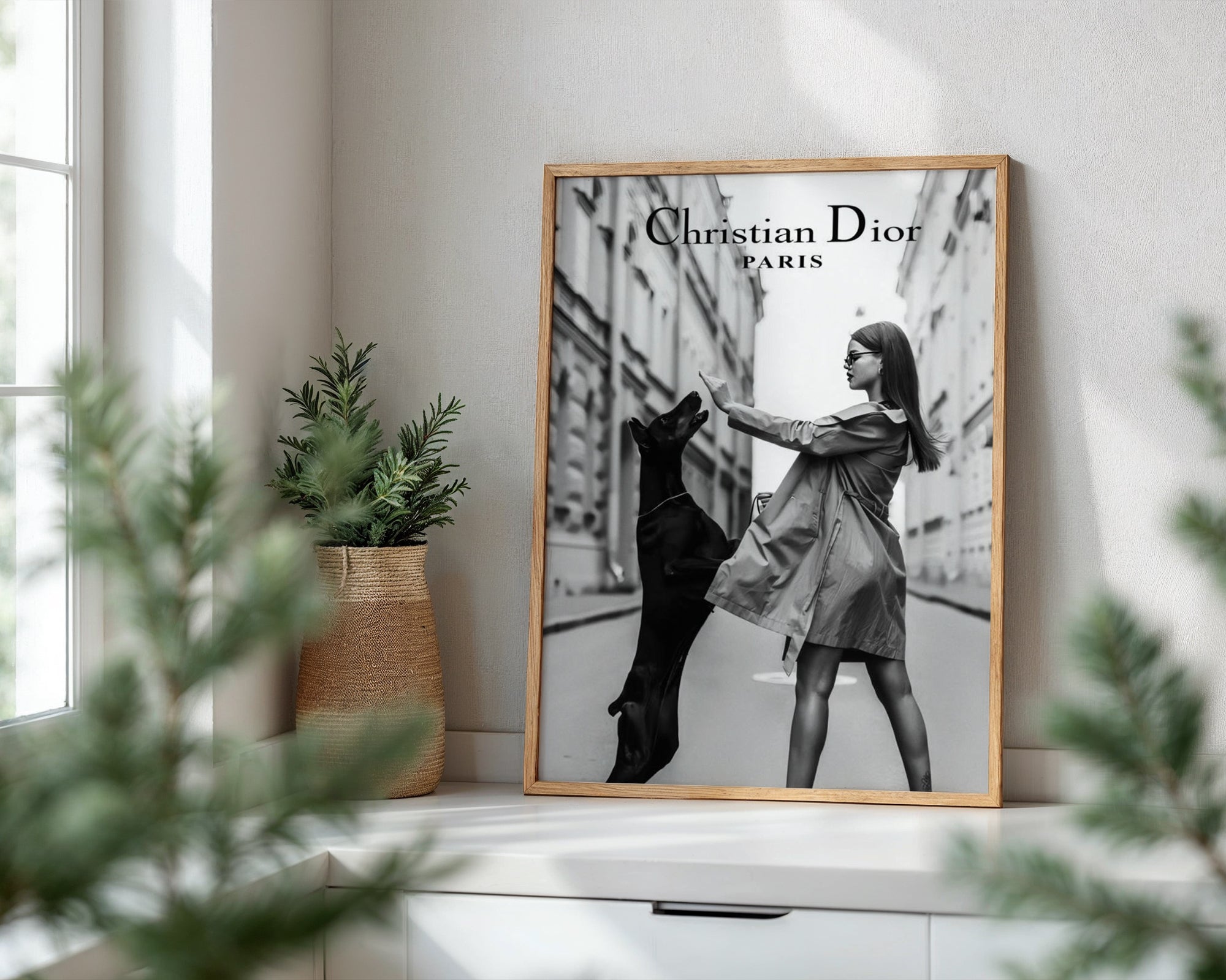 Väggmockup av Christian Dior Paris affisch på ljus vägg – Bozetto konsttryck – nr 5