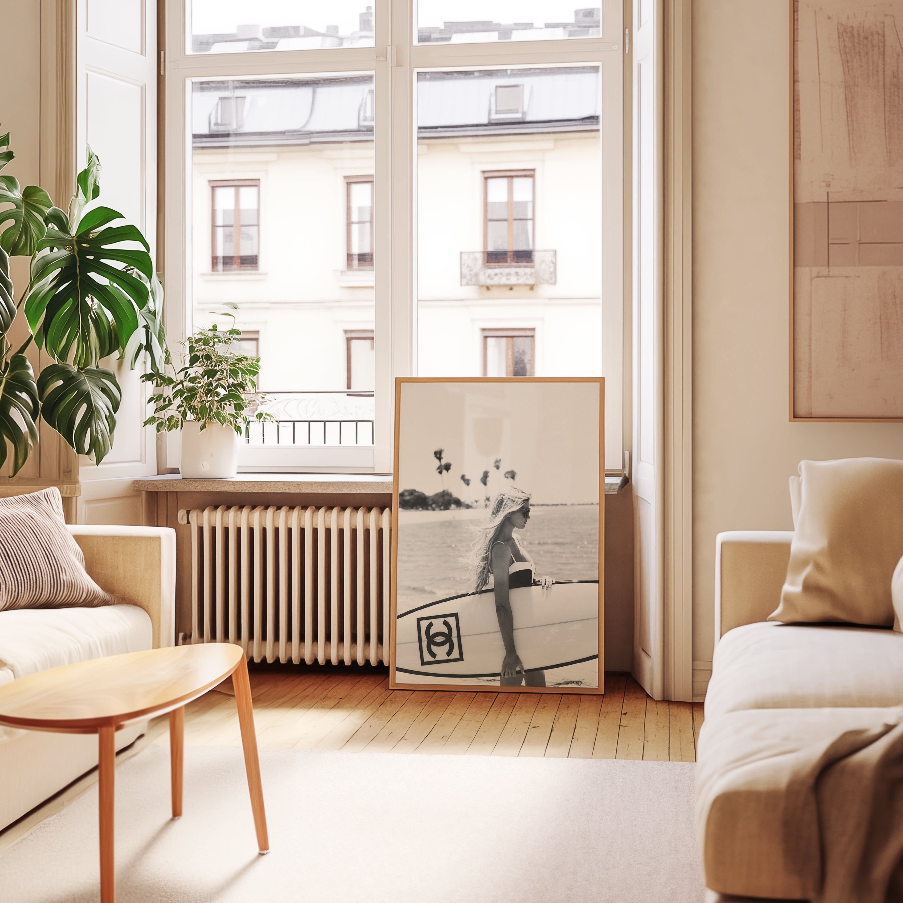 Chanel Surf poster visualiserad på vägg – se rätt storlek med mockup från Bozetto