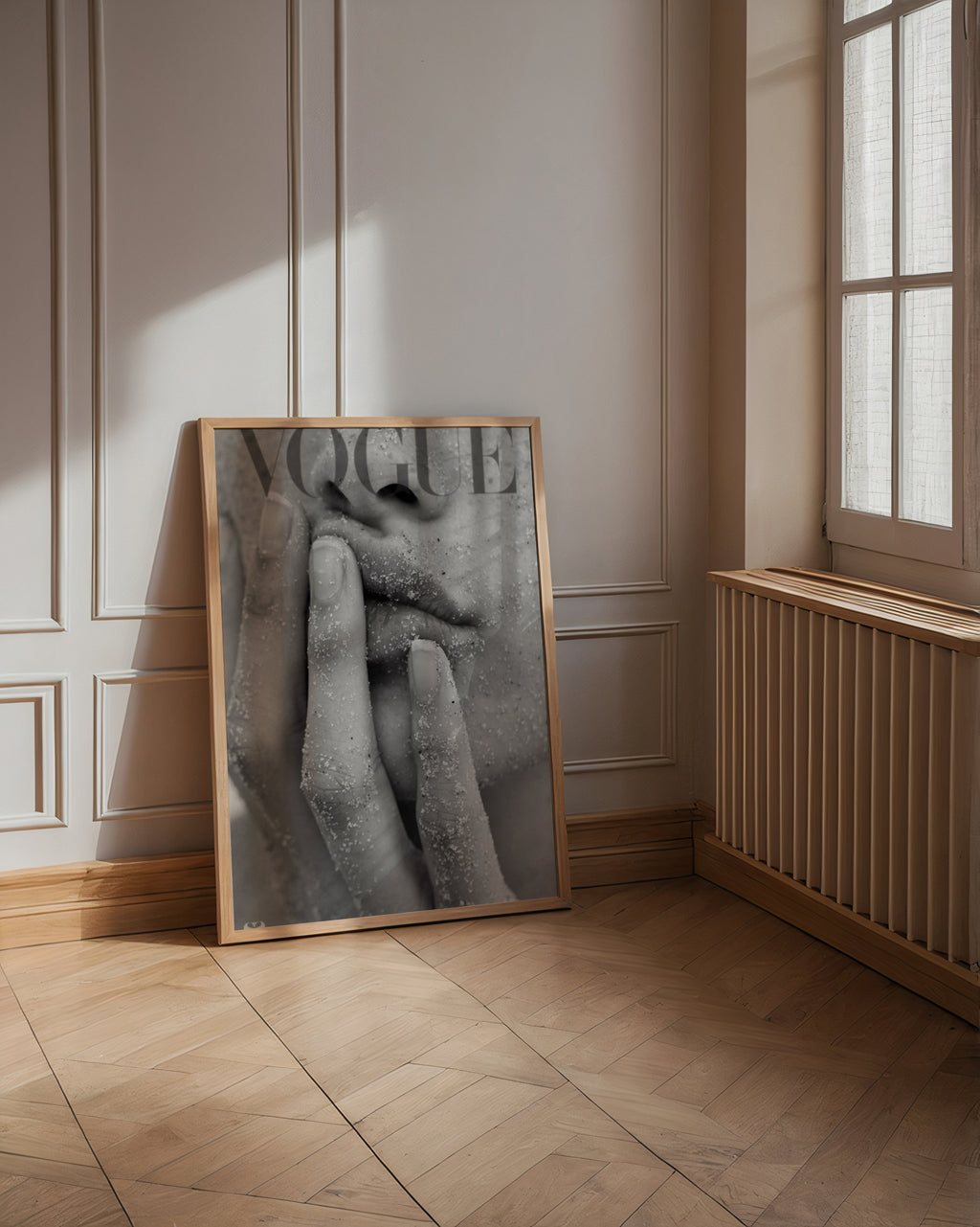 Mockup av Vogue Sand Kiss affisch på vägg – köp enkelt hos Bozetto i hög kvalitet