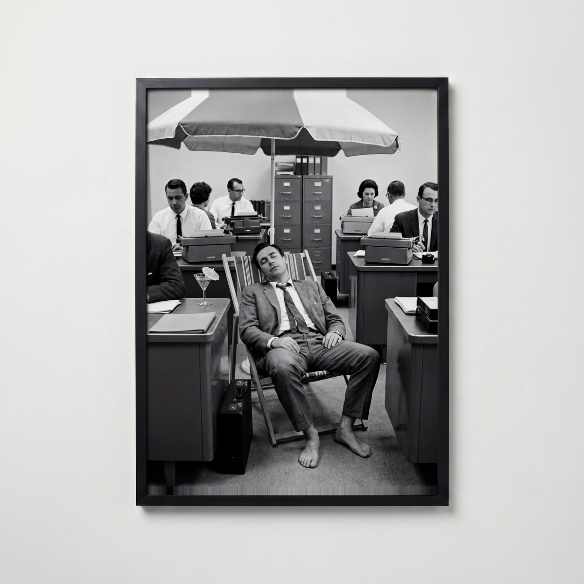 Out of Office Poster – svart ram