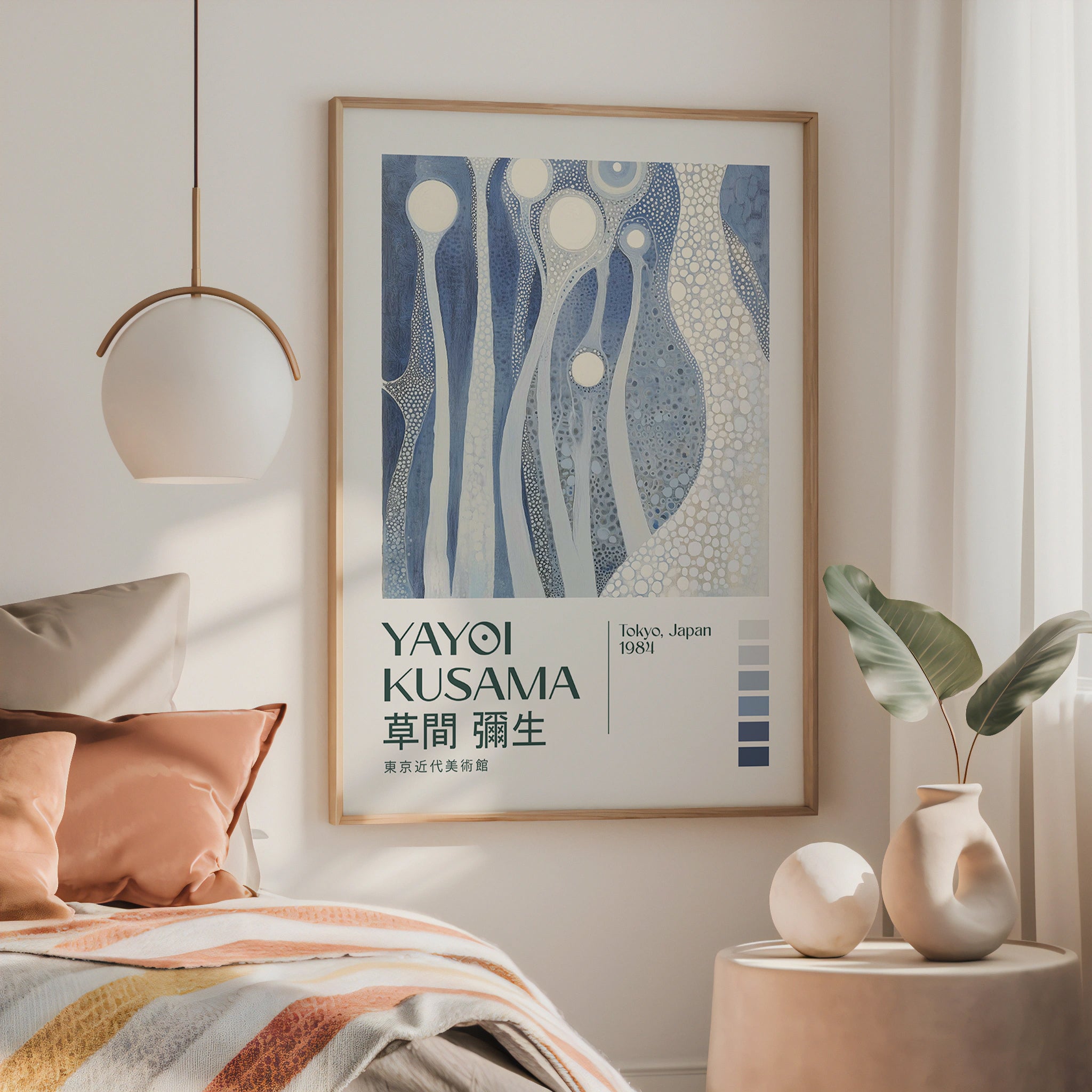 Yayoi Kusama Silent Blue – affisch med stilfullt motiv från Bozetto i hög kvalitet