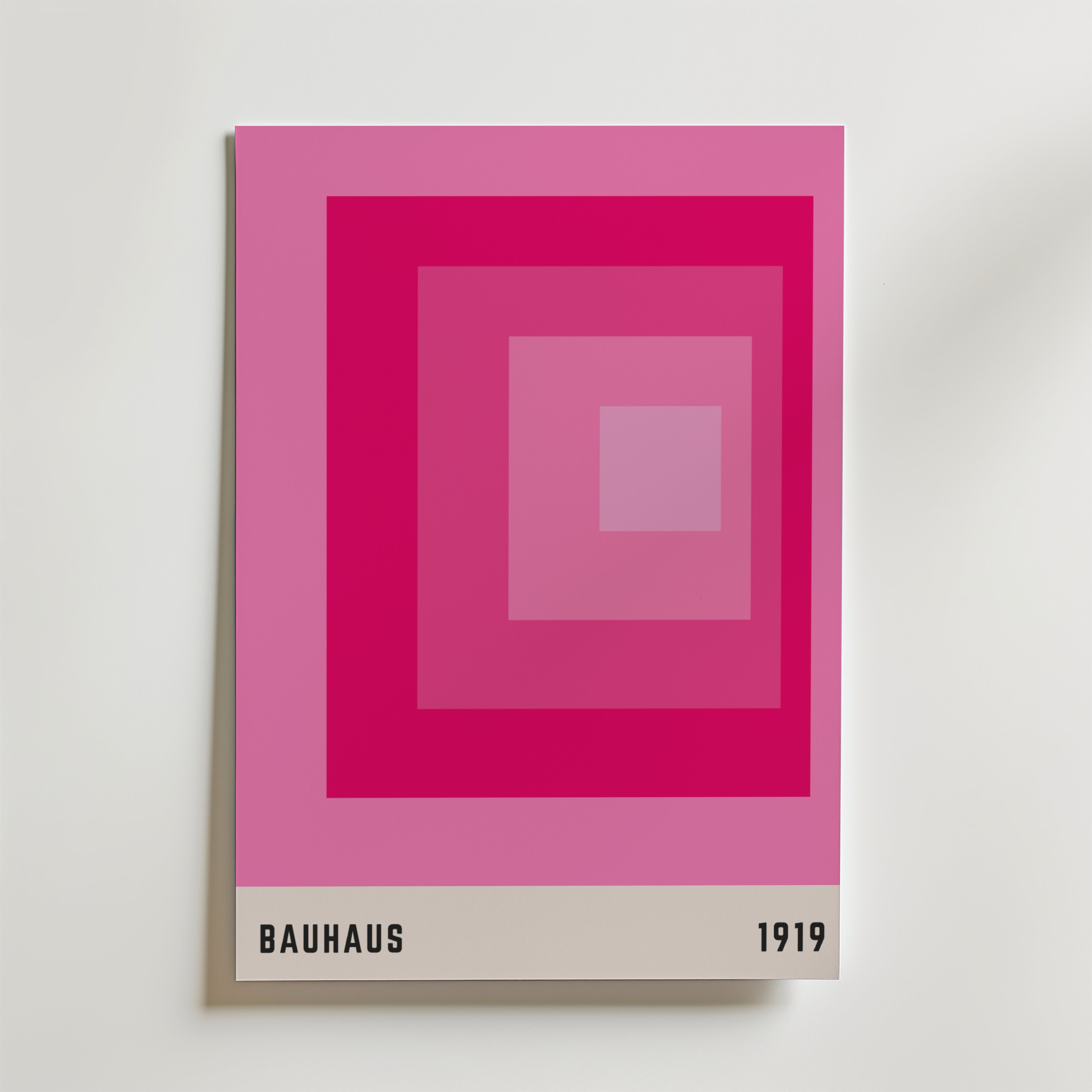 Bauhaus Pink Squares – stilfullt konsttryck från Bozetto, tryckt på matt finpapper