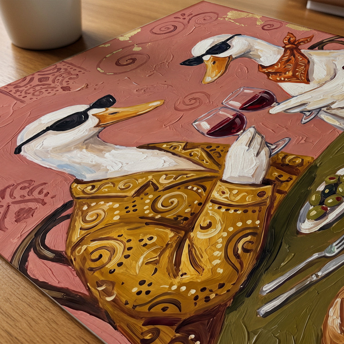 Wine O'Clock Ducks Poster – närbild på papper