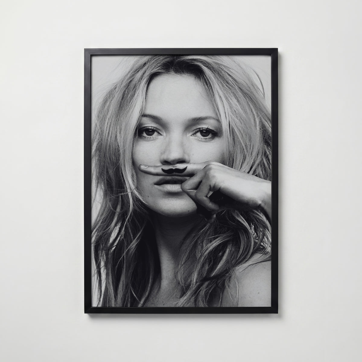 Mustache Muse Poster – svart ram