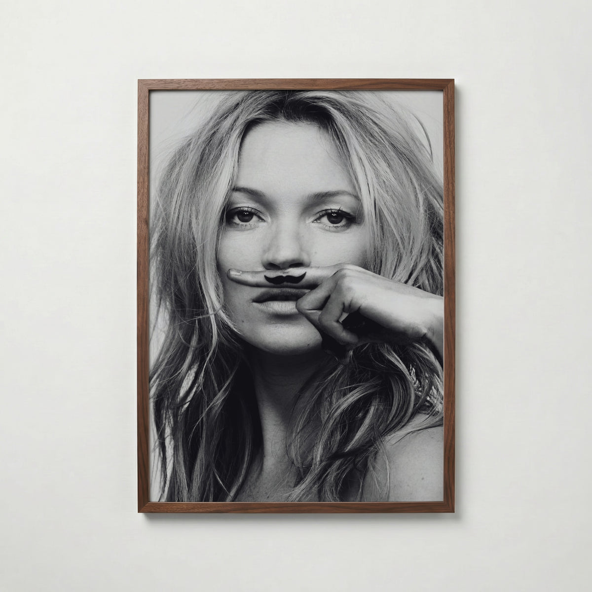 Mustache Muse Poster – valnötsram
