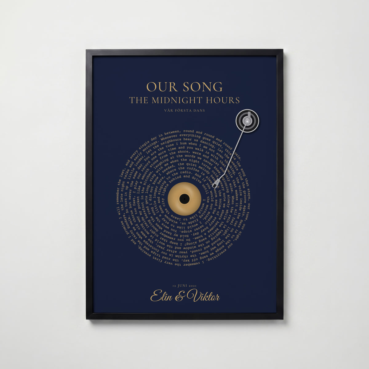 Personlig vinylposter med låttext i svart ram