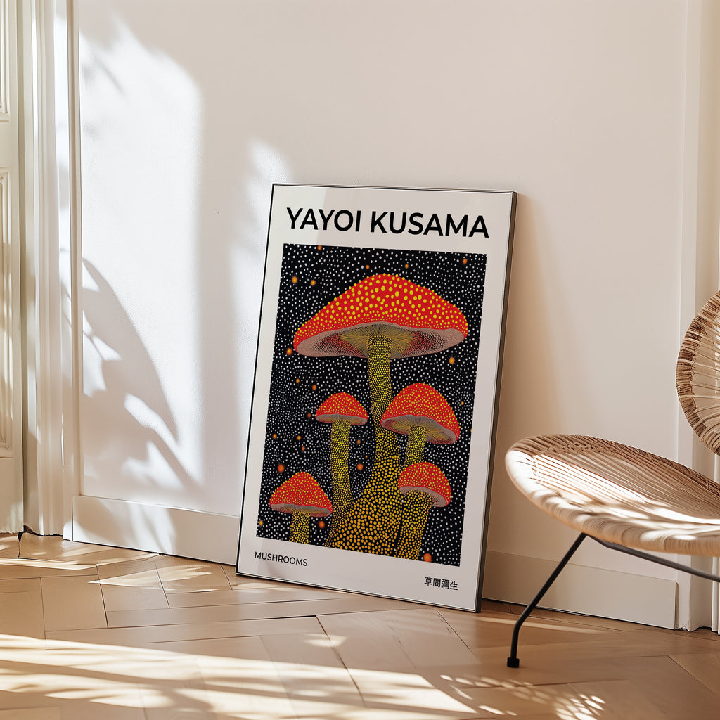 Yayoi Kusama Mushrooms affisch i stilren inredning – Bozetto poster i hög tryckkvalitet