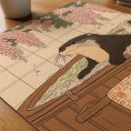 Zen Otter affisch på papper på skrivbord – paper_desk närbild från Bozetto